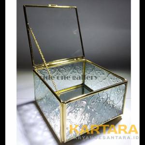 Terrarium box perhiasan wedding hantaran seserahan alas cermin sisi flora (10X10X5) cm